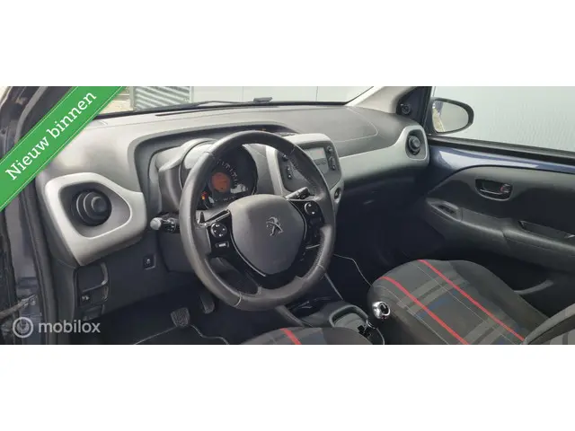 Peugeot 108 1.0 VTi Active AUTOMAAT/5DEURS 2014 Benzine 18