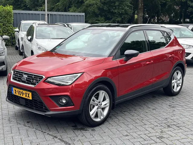SEAT Arona 1.0 TSi DSG FR Business Intense 2021 Benzine 8