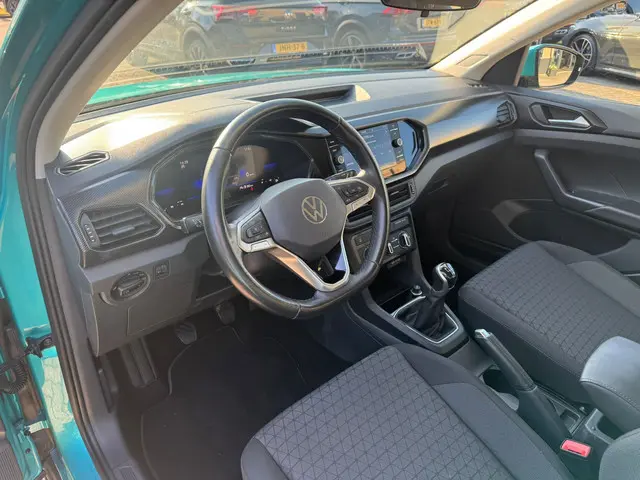 Volkswagen T-Cross 2