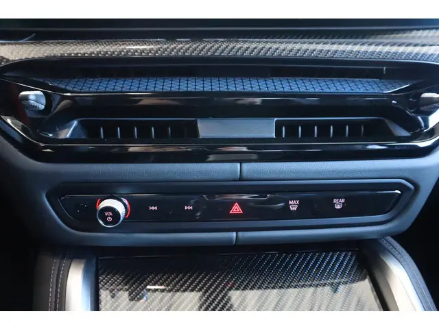 BMW M4 Coupé xDrive Competition 2025 Benzine 19
