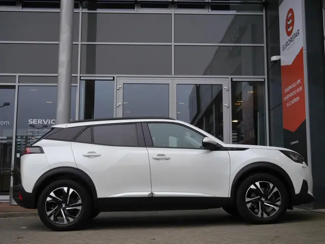 Peugeot e-2008 EV Allure 50 kWh 2020 Elektrisch 6