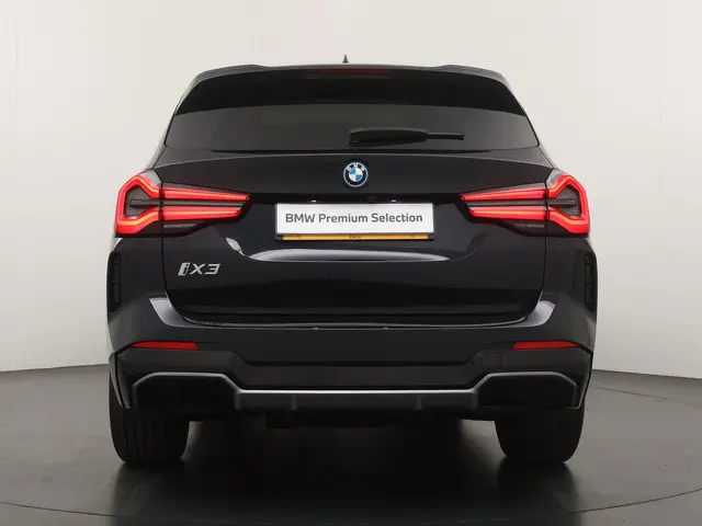 BMW iX3 Executive 80 kWh 2023 Elektrisch 10