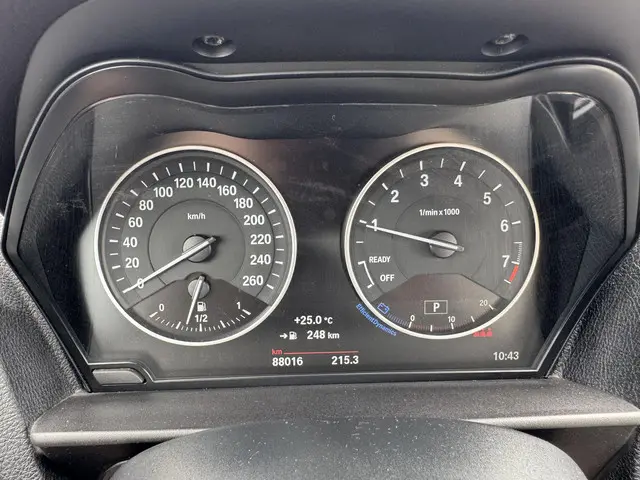 BMW 1 Serie 125i High Executive 2017 Benzine 14