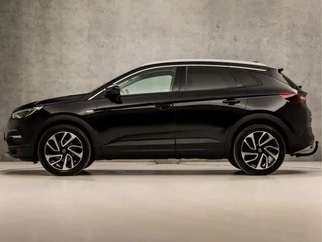 Opel Grandland X 1.2 Turbo Ultimate Sport 2018 Benzine 2