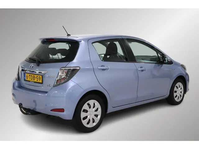 Toyota Yaris 1.5 Hybrid Aspiration, 2014 Hybride Benzine 2
