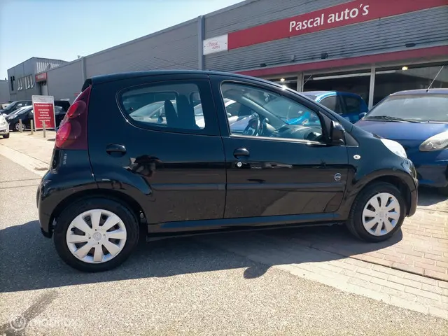 Peugeot 107 1.0 Envy airco nap apk 2014 Benzine 13