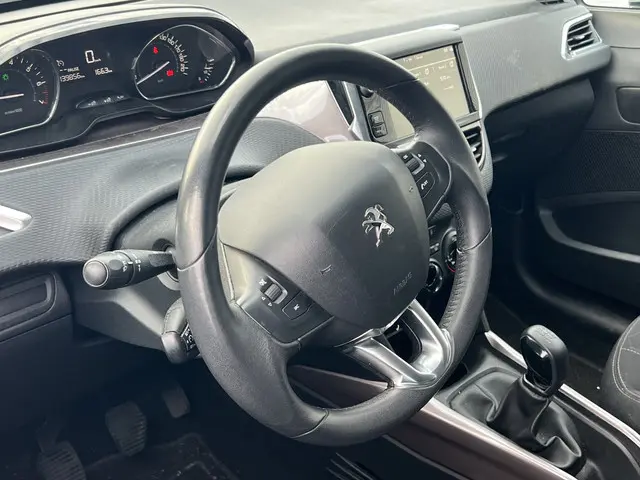 Peugeot 2008 1.2 VTi Active 2013 Benzine 4