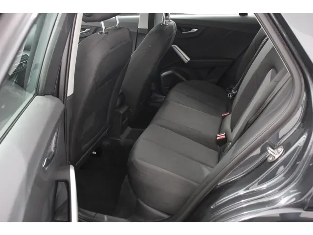 Audi Q2 35 TFSI 150pk Automaat Prestige 2022 Benzine 12