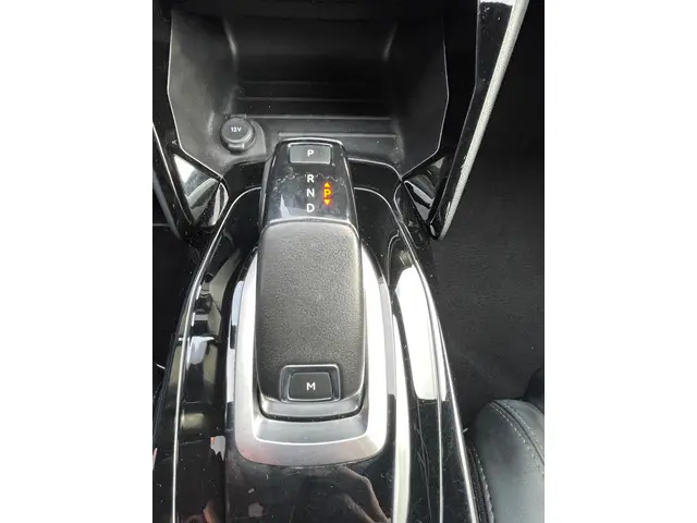 Peugeot 208 1.2 Turbo GT AUTOMAAT 2021 Benzine 18