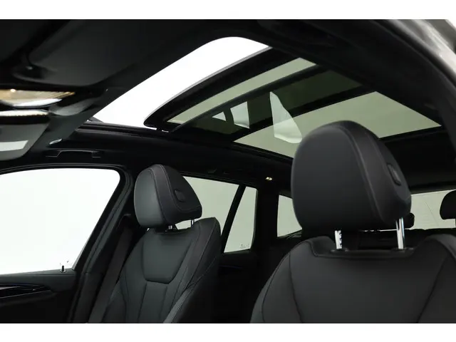 BMW iX3 M Sport 80 kWh 2022 Elektrisch 31