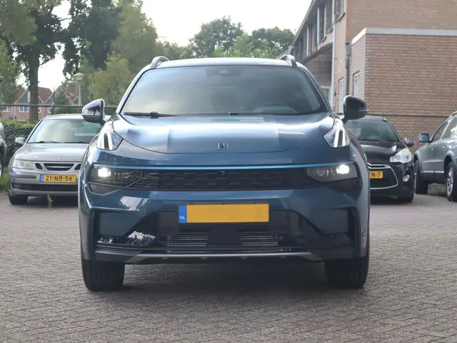 Lynk & Co 01 1.5 2025 Hybride Benzine 5