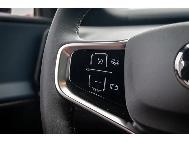 Volvo EX30 Extended Range Core 69 kWh 2025 Elektrisch 10