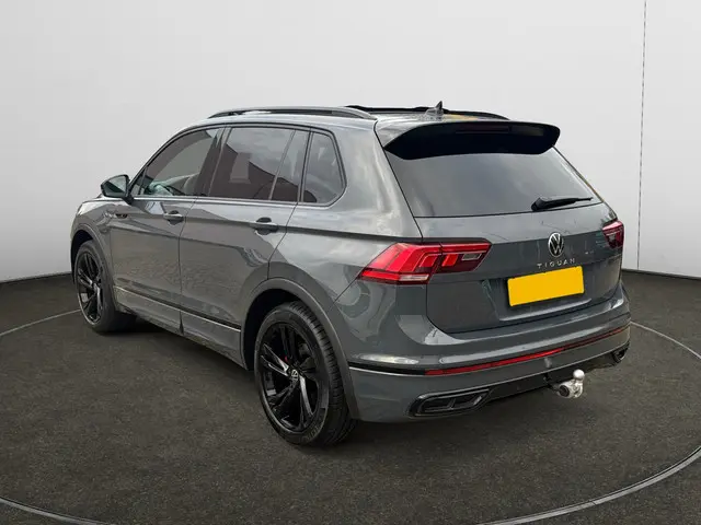 Volkswagen Tiguan 1.5 TSI R-Line Business+ 2022 Benzine 29
