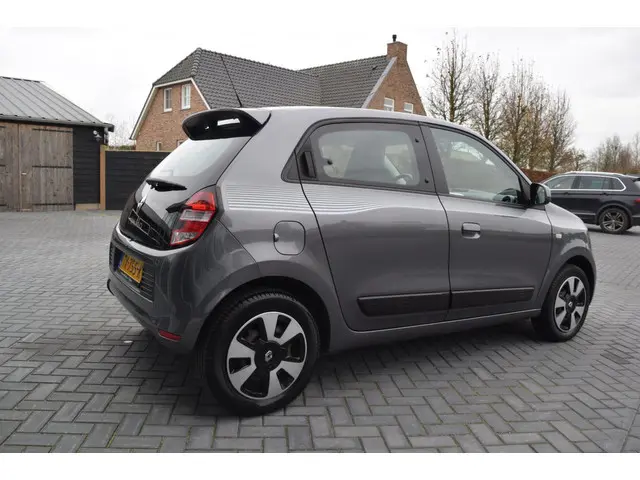 Renault Twingo 1.0 SCe Collection 2018 Benzine 4