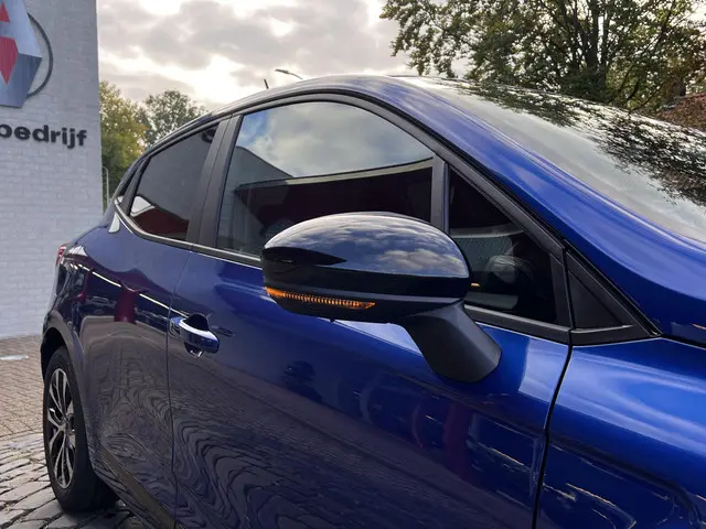 Mitsubishi Colt 1.0T Intense 2024 Benzine 37