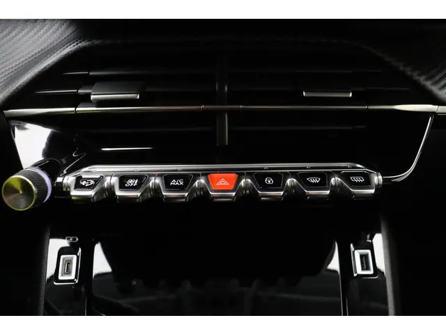 Peugeot 208 1.2 PureTech Allure 2022 Benzine 20