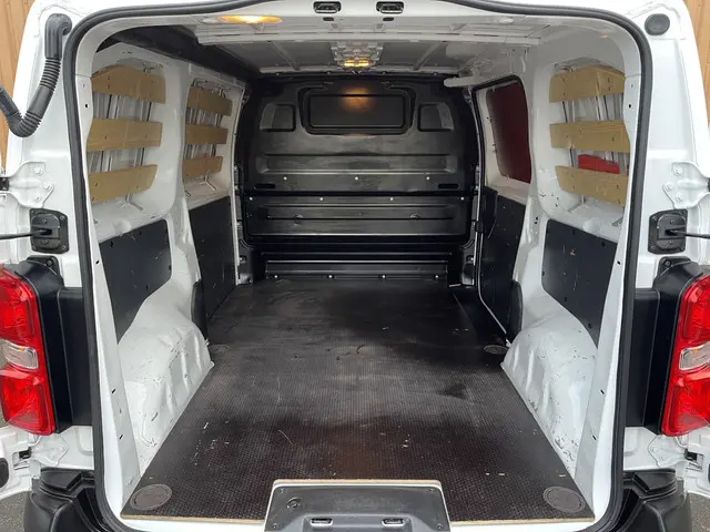 Citroën Jumpy 1.5 BlueHDI 100 M Club 2022 Diesel 21