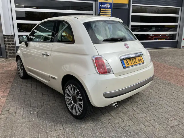 Fiat 500 0.9 TwinAir Lounge 2014 Benzine 11