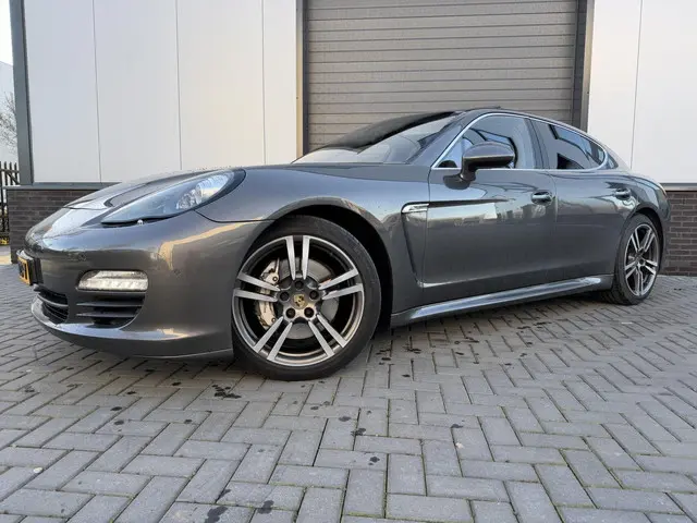 Porsche Panamera Sport Turismo 3.0 4 2013 Benzine