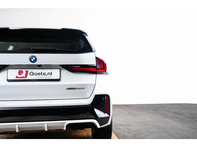 BMW X1 xDrive25e 2024 Hybride Benzine 40