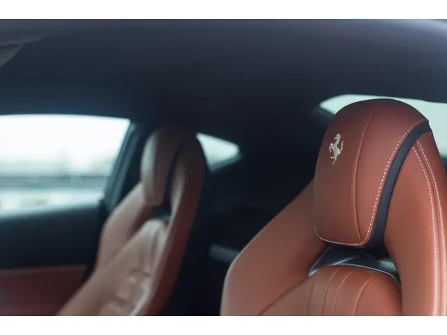 Ferrari 812 Superfast 6.5 V12 HELE 2020 Benzine 13