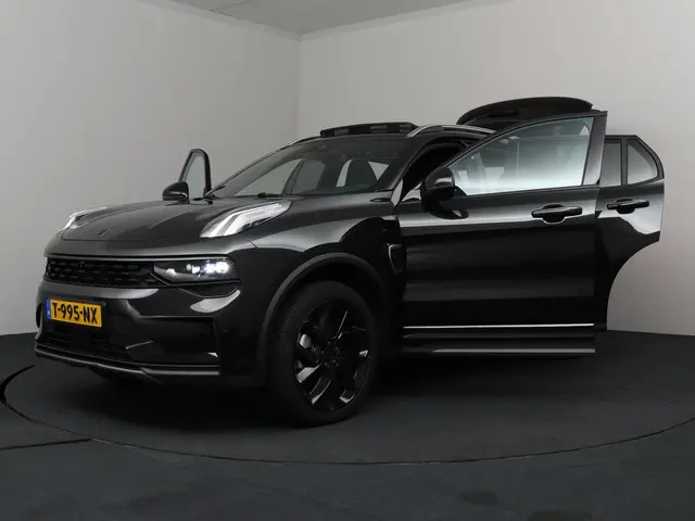 Lynk & Co 01 1.5 2023 Hybride Benzine 39