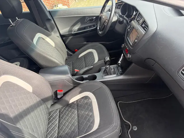 Kia cee'd 1.0 T-GDi GT-Line 2016 Benzine 24