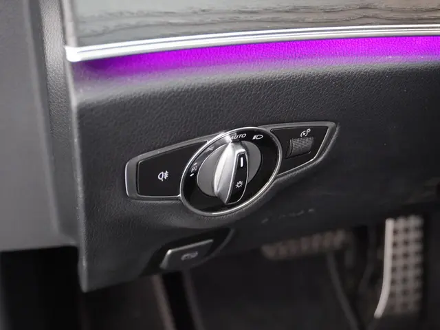 Mercedes-Benz E-Klasse 200 Sport Edition 2019 Benzine 22