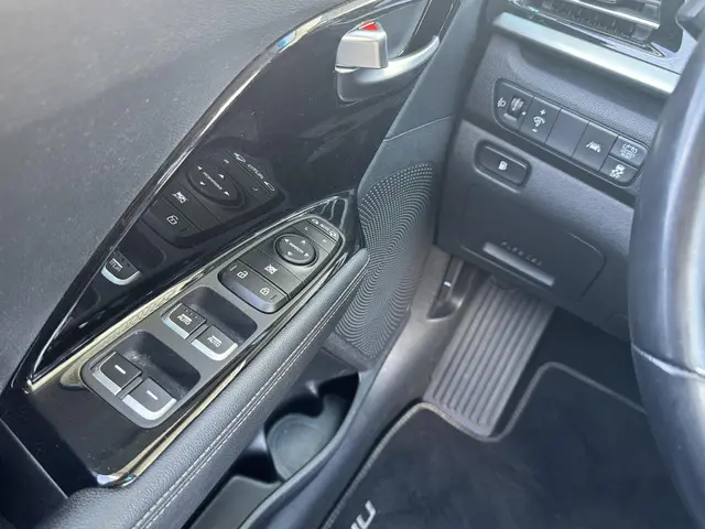 Kia Niro 1.6 GDI HYBRID DYNAMICLINE 2020 Hybride Benzine 18