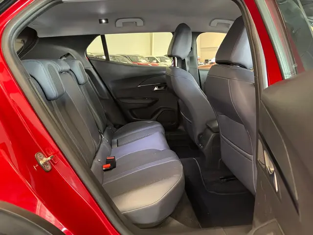 Peugeot 2008 1.2 PureTech Allure 2020 Benzine 14