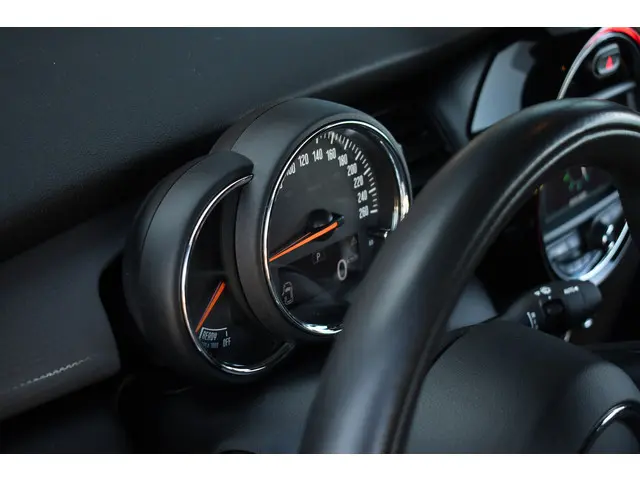 MINI Cooper Cabrio Mini 1.5 136pk 2020 Benzine 57