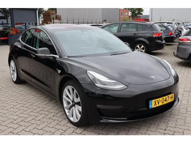 Tesla Model 3 Long Range AWD 75 kWh 2019 Elektrisch 11