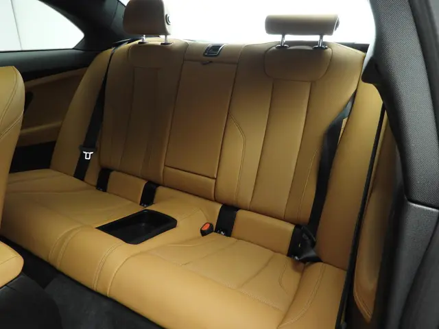 BMW 2 Serie Coupe 230i 2024 Benzine 8
