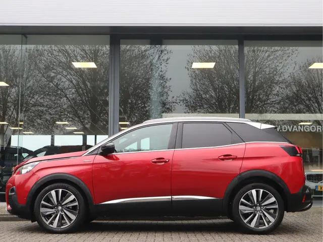 Peugeot 3008 1.2 PureTech GT Line 2019 Benzine 6