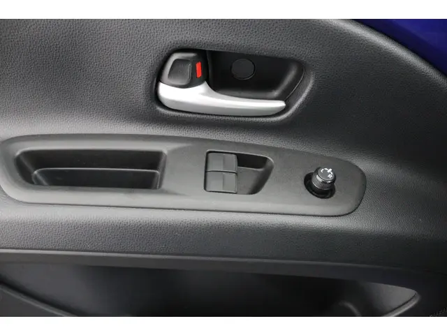 Toyota Aygo X 1.0 VVT-i MT Play 2024 Benzine 31