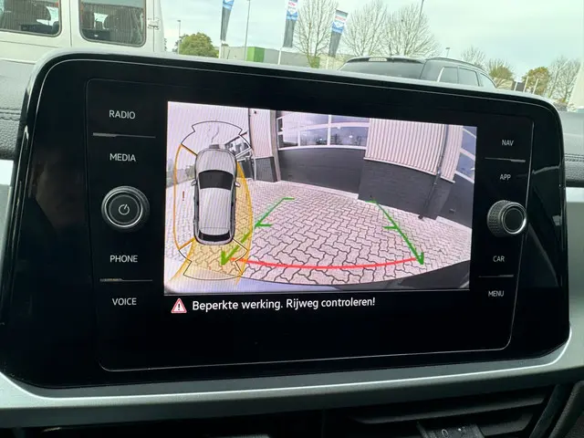 Volkswagen T-Roc 1.5 TSI Style 2022 Benzine 4