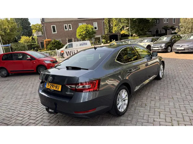 Škoda Superb 1.4 TSI ACT Style Business 2018 Benzine 7