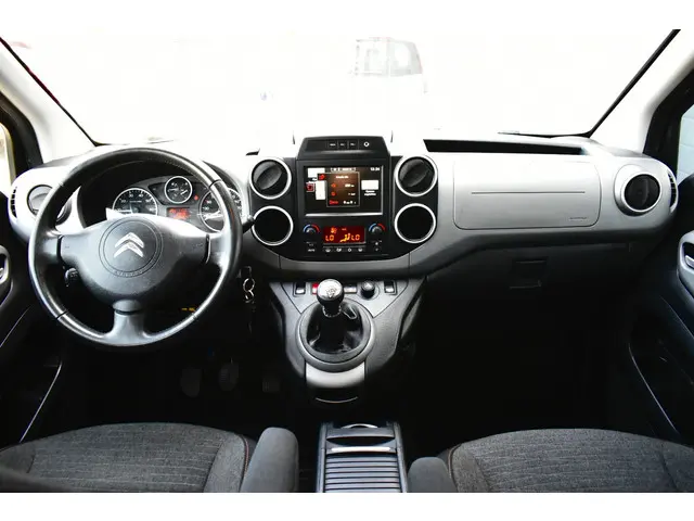 Citroën Berlingo 1.2 PureTech XTR 2016 Benzine 13