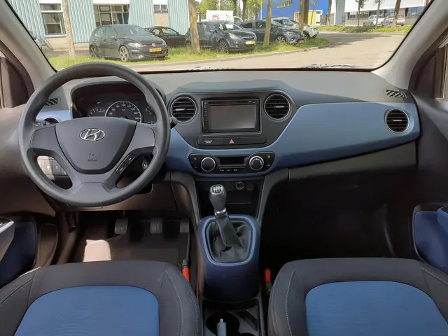 Hyundai i10 1.0i Go! *5drs*NAVI*airco*radio/CD* 2014 Benzine 20