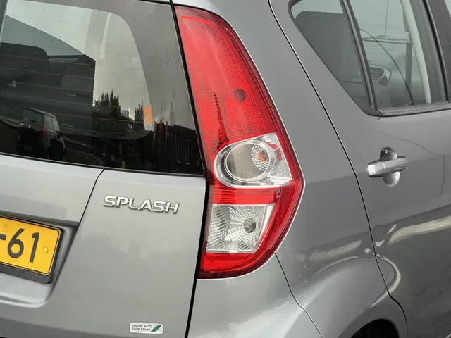 Suzuki Splash 1.2 Comfort EASSS 2013 Benzine 16