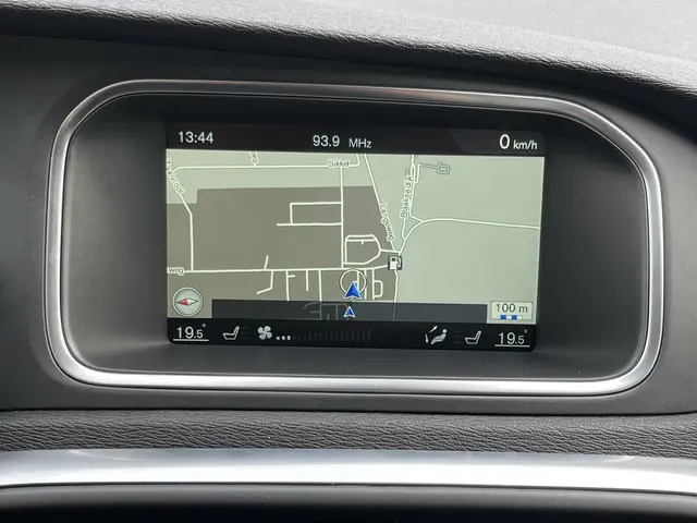 Volvo V40 2.0 T3 Momentum 2016 Benzine 7