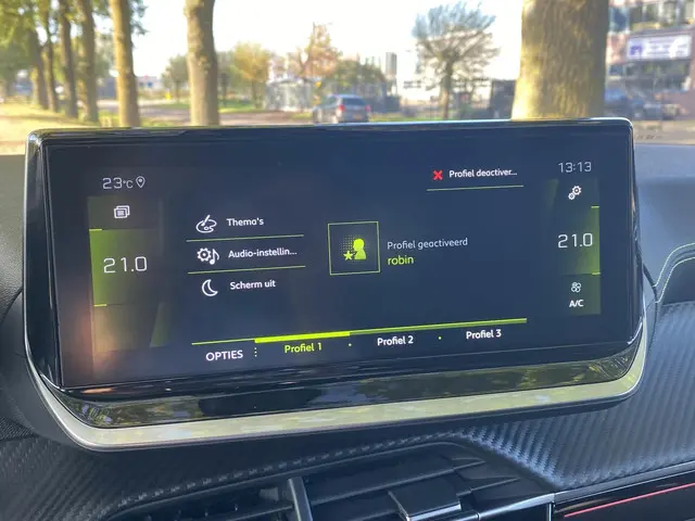 Peugeot 208 1.2 PureTech GT 2023 Benzine 22