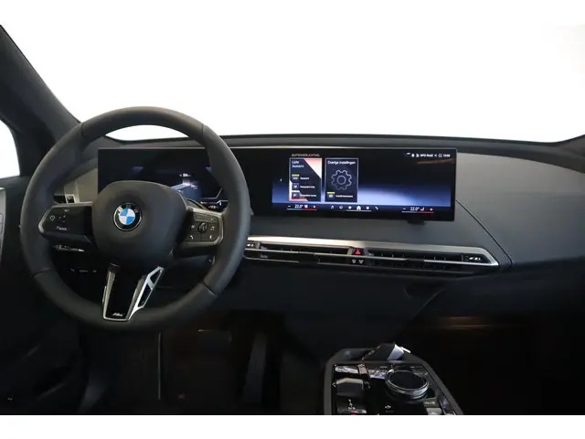BMW iX xDrive40 2025 Elektrisch 8