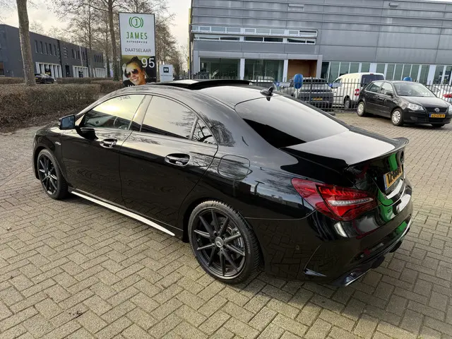 Mercedes-Benz CLA AMG 45 4MATIC Ambition 2017 Benzine 3