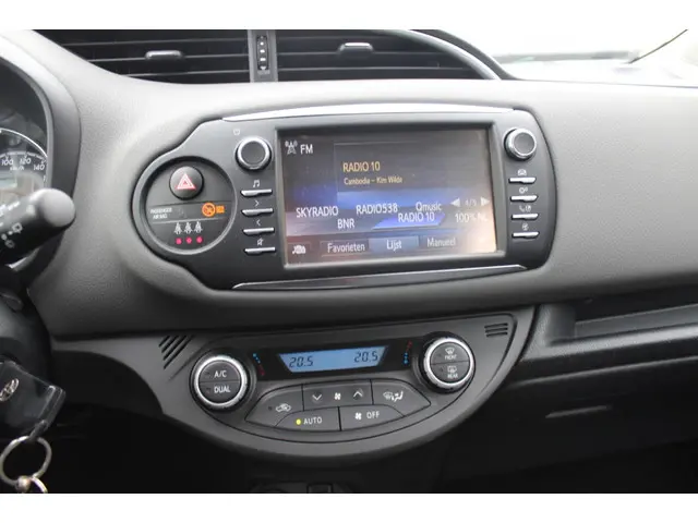 Toyota Yaris 1.5 Hybride Active 2020 Hybride Benzine 13