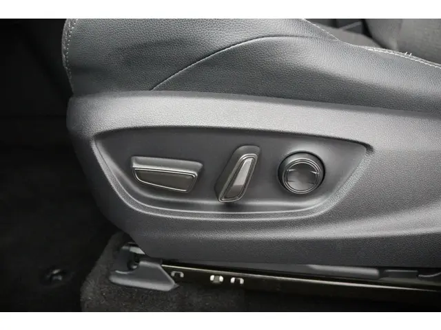 Toyota bZ4X Business Plus 71 kWh 2025 Elektrisch 39