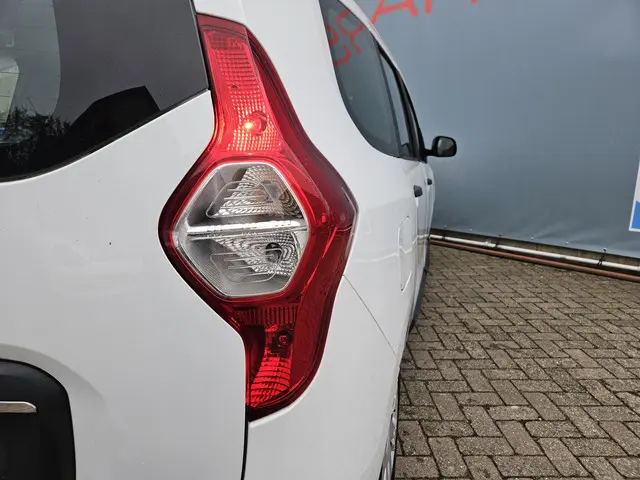 Dacia Lodgy 1.6 SCe 7p. 2020 Benzine 5