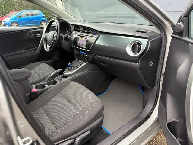 Toyota Auris 1.8 Hybrid Lease 2014 Hybride Benzine 11