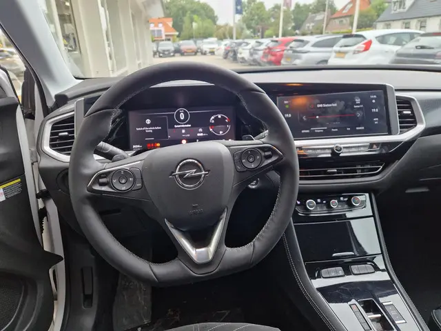 Opel Grandland 1.2 Turbo Ultimate 2024 Benzine 11