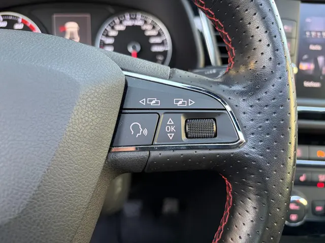 SEAT Leon 1.4 EcoTSI FR Business Intense 2017 Benzine 19